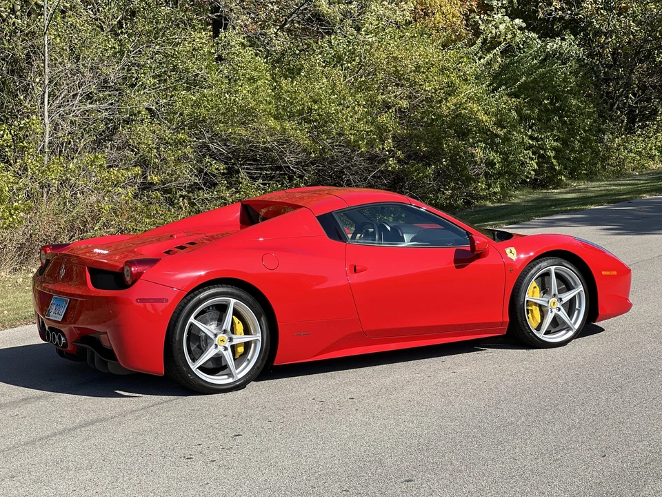 2012 Ferrari 458 Spider - Image 17 of 31