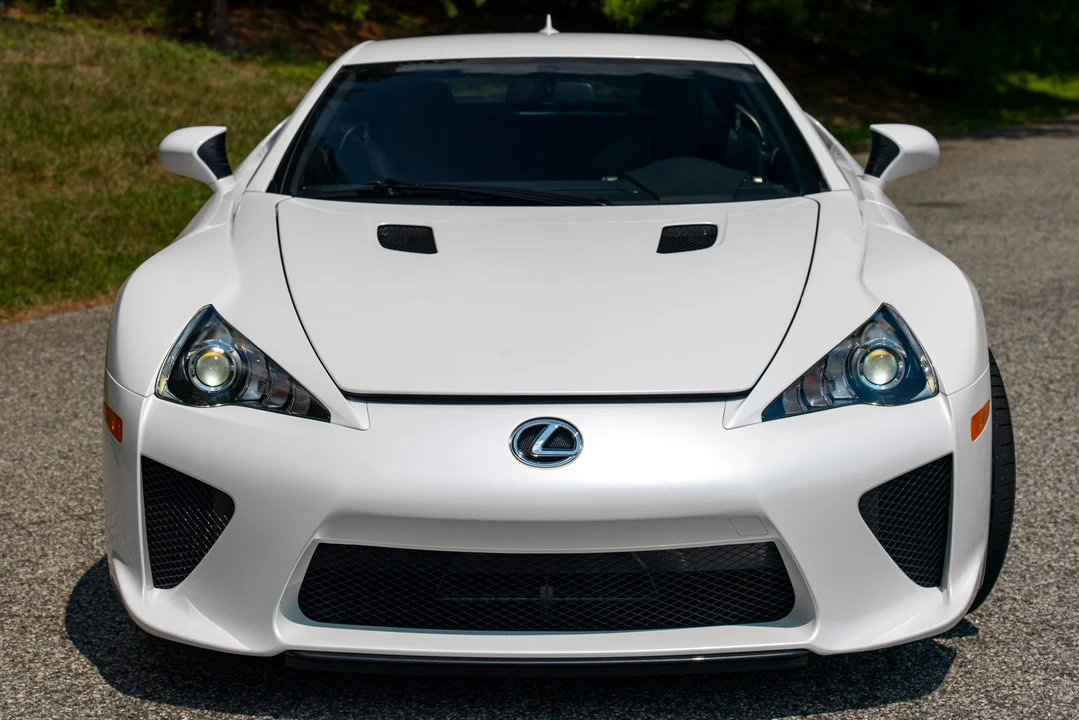 2012 Lexus LFA - Image 3 of 31