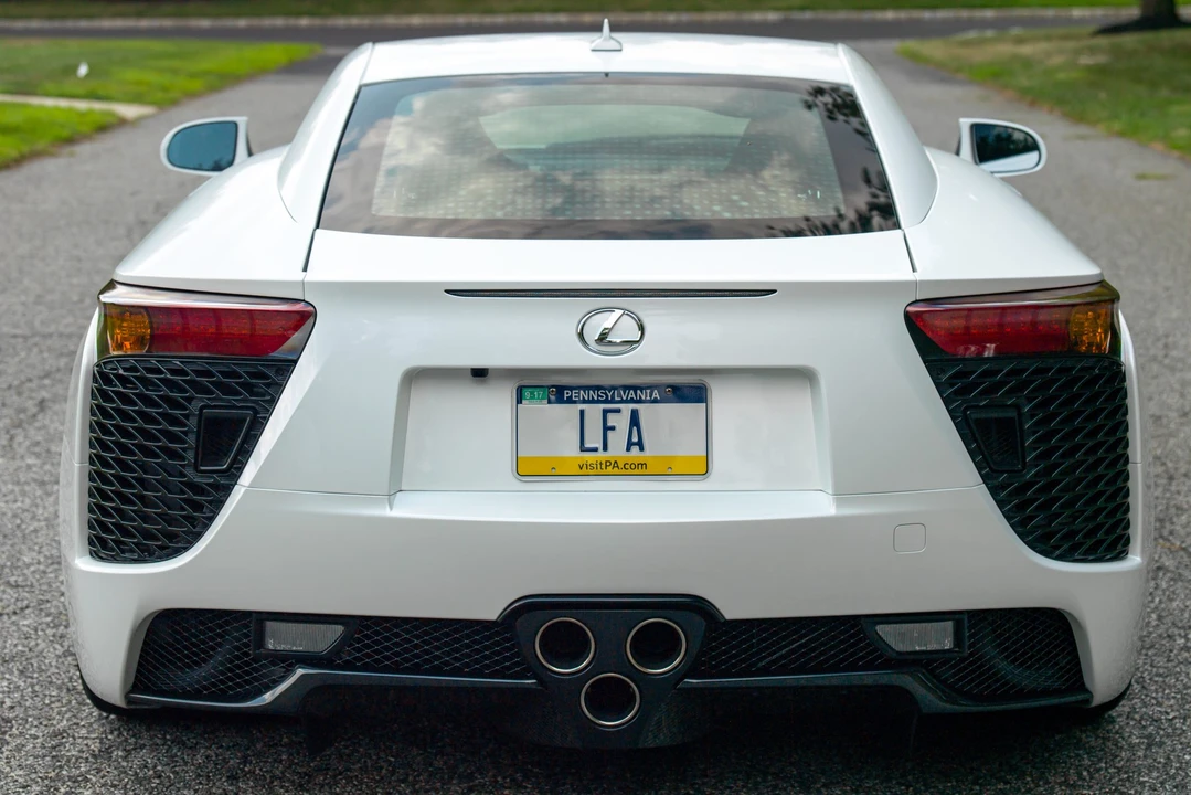 2012 Lexus LFA - Image 17 of 31