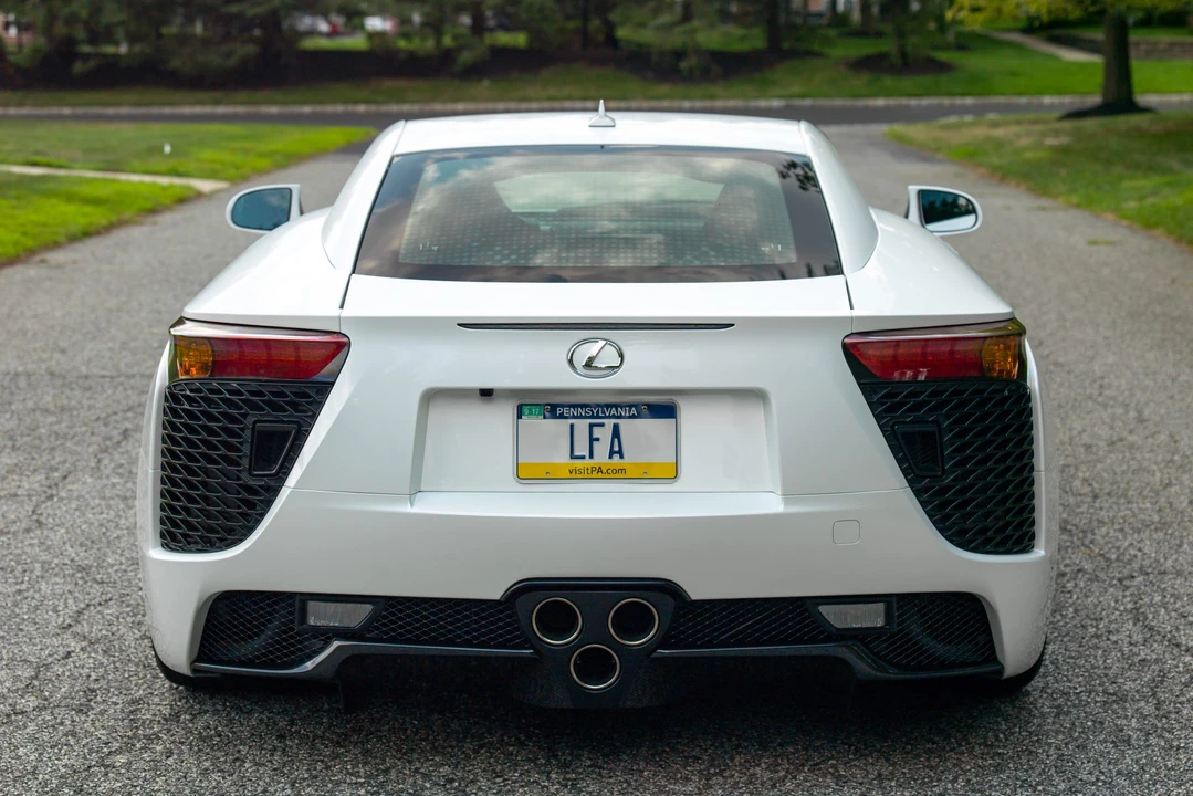 2012 Lexus LFA - Image 16 of 31