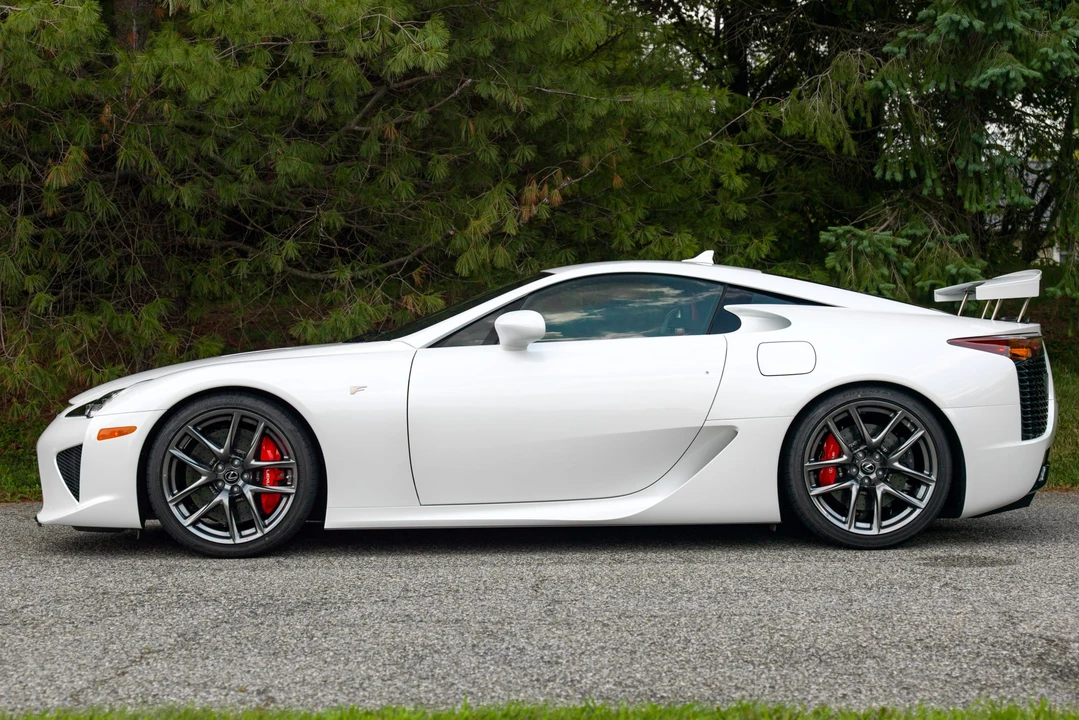 2012 Lexus LFA - Image 12 of 31