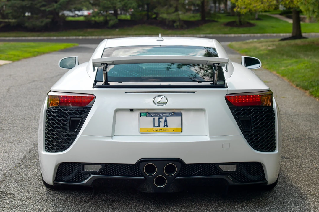 2012 Lexus LFA - Image 18 of 31