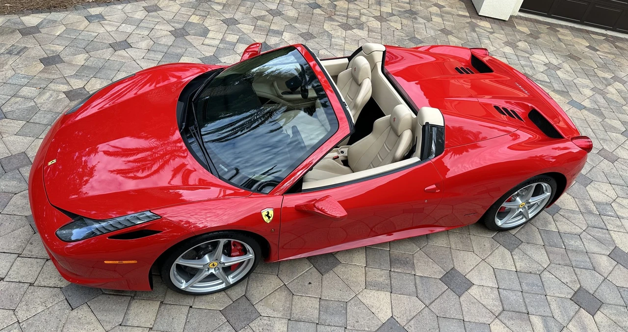 2014 Ferrari 458 Spider - Image 2 of 31