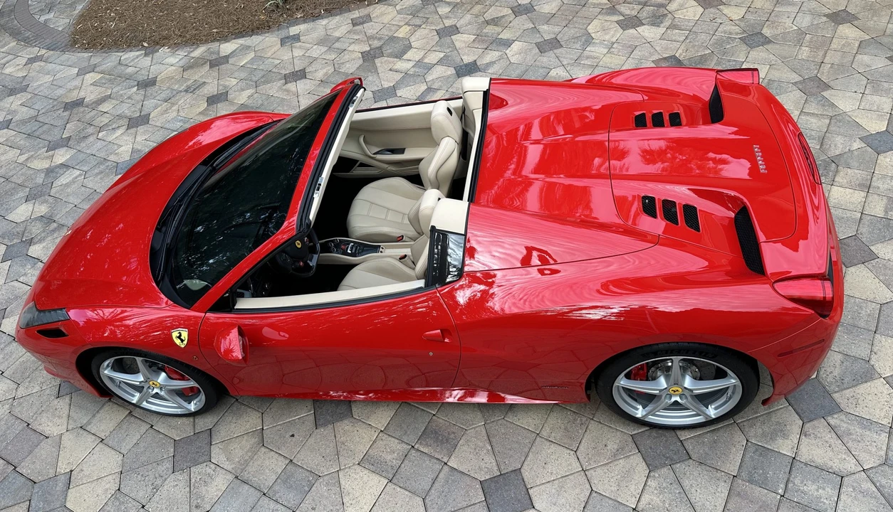 2014 Ferrari 458 Spider - Image 11 of 31