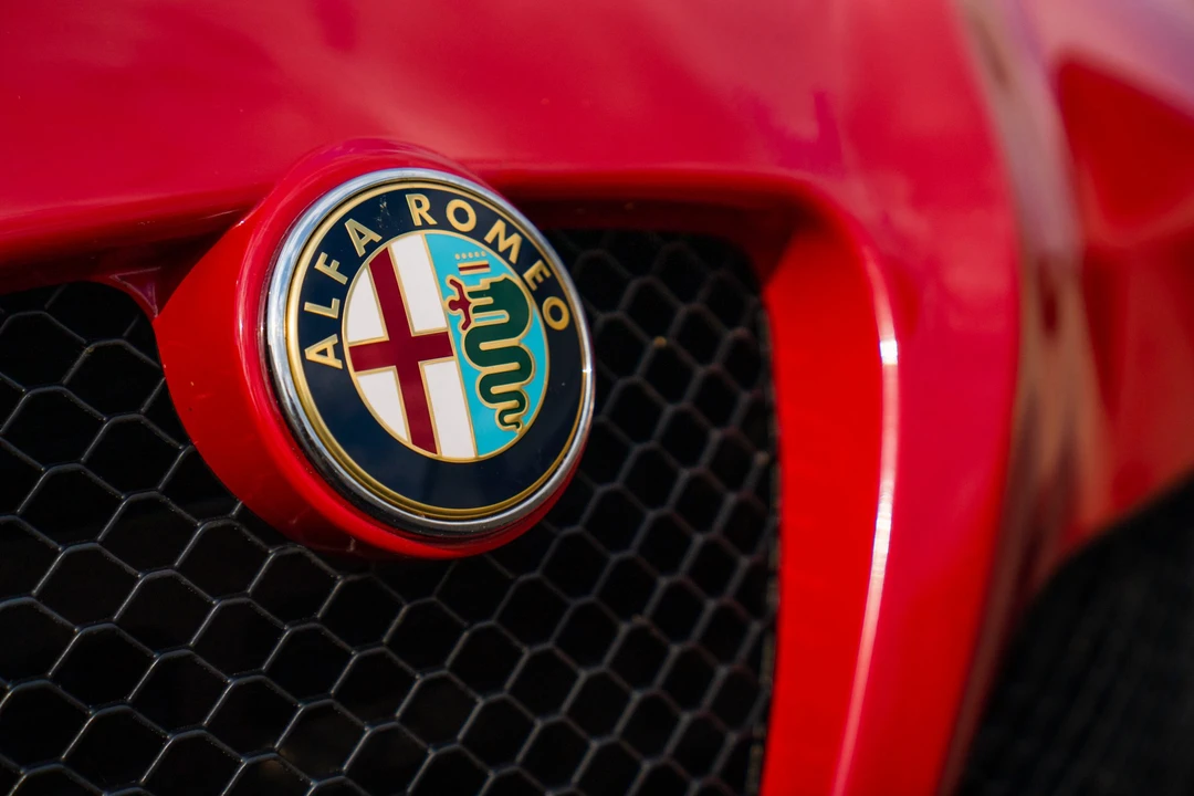 2015 Alfa Romeo 4C Coupe - Image 14 of 31