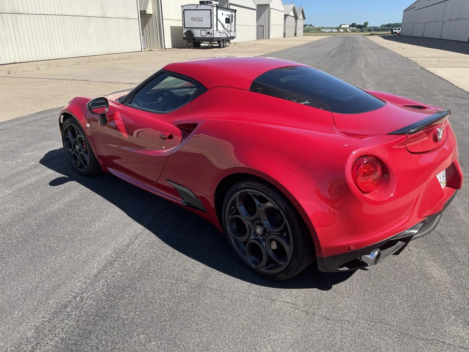 2015 Alfa Romeo 4C Coupe - Image 6 of 31