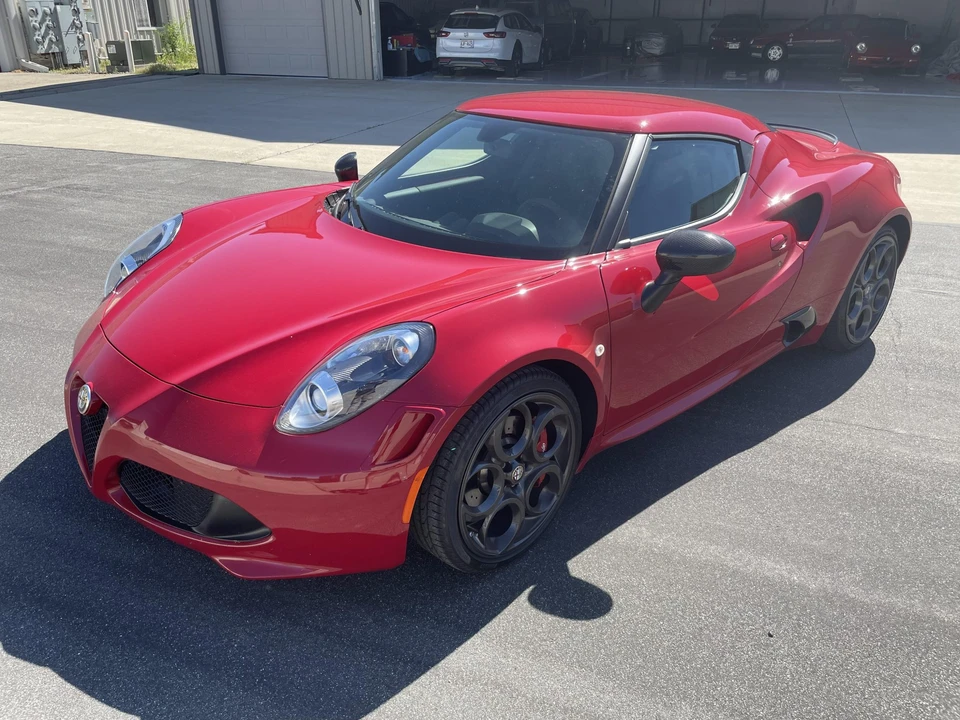 2015 Alfa Romeo 4C Coupe - Image 4 of 31