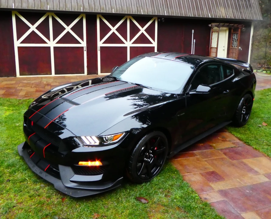 2016 Ford S550 Shelby Mustang GT350R - Image 3 of 31
