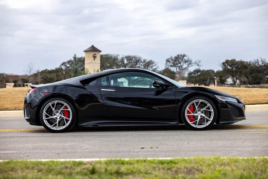 2017 Acura NC1 NSX - Image 11 of 31