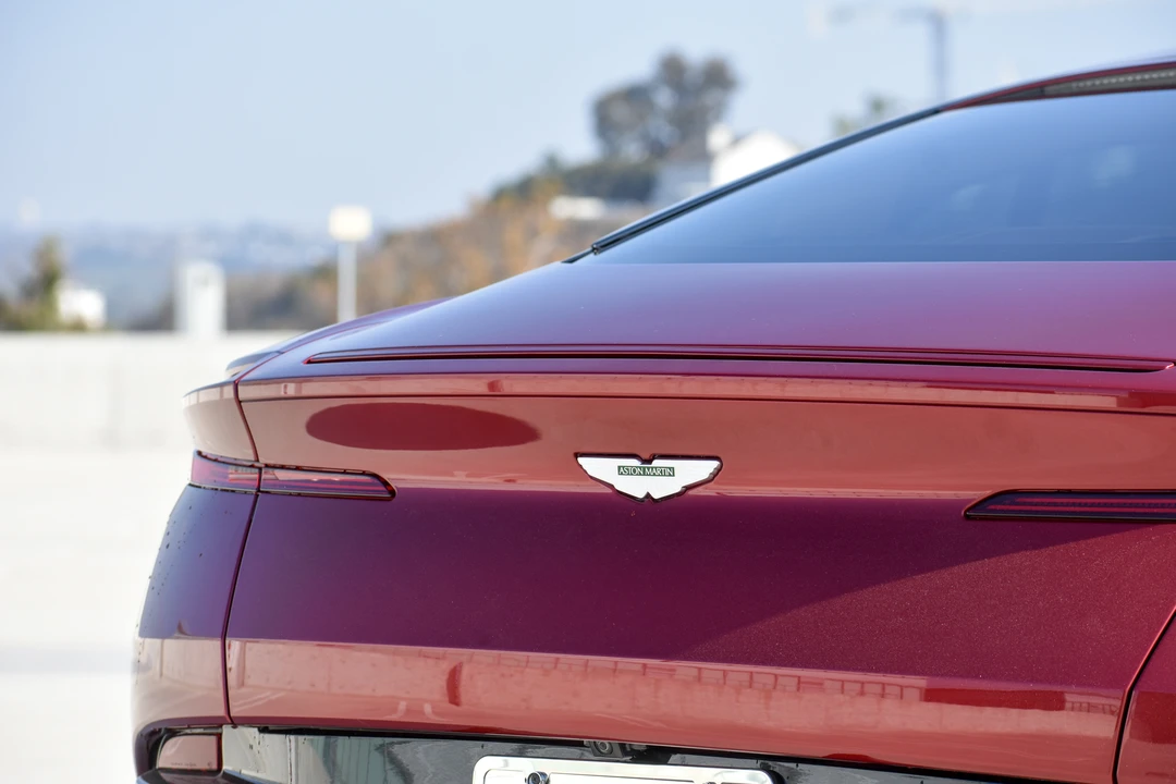 2017 Aston Martin DB11 V12 - Image 28 of 31
