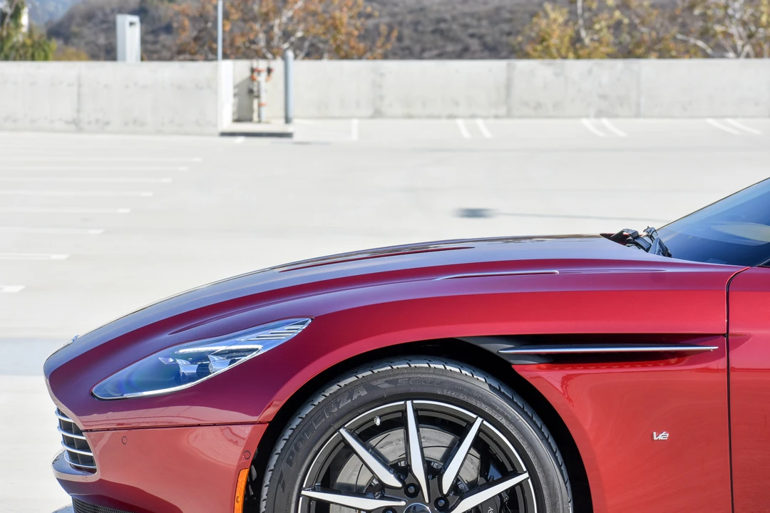 2017 Aston Martin DB11 V12 - Image 18 of 31