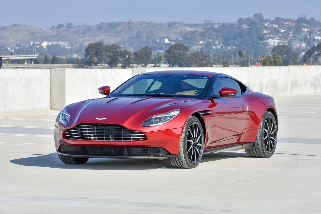 2017 Aston Martin DB11 V12 - Image 5 of 31
