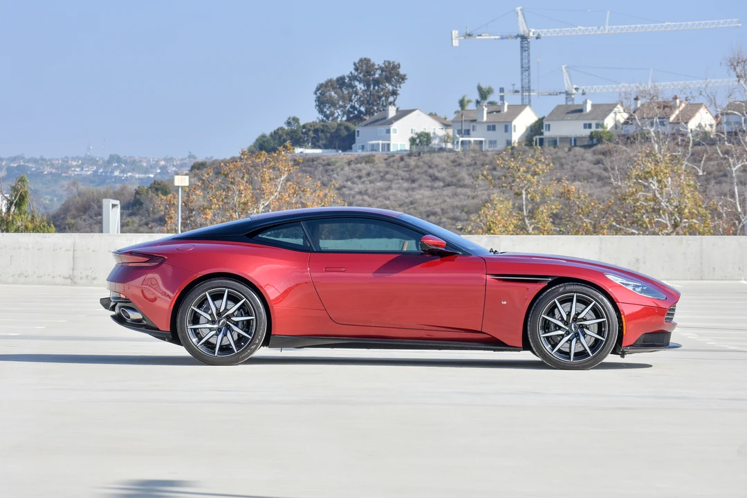 2017 Aston Martin DB11 V12 - Image 2 of 31