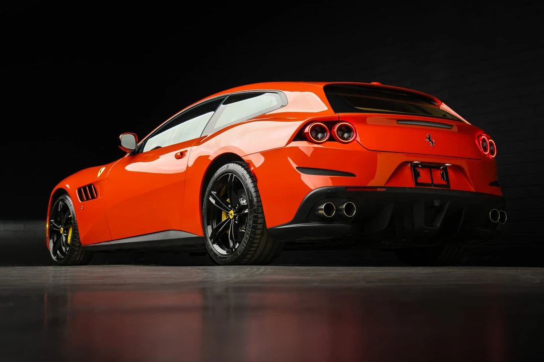 2018 Ferrari GTC4Lusso - Image 24 of 31