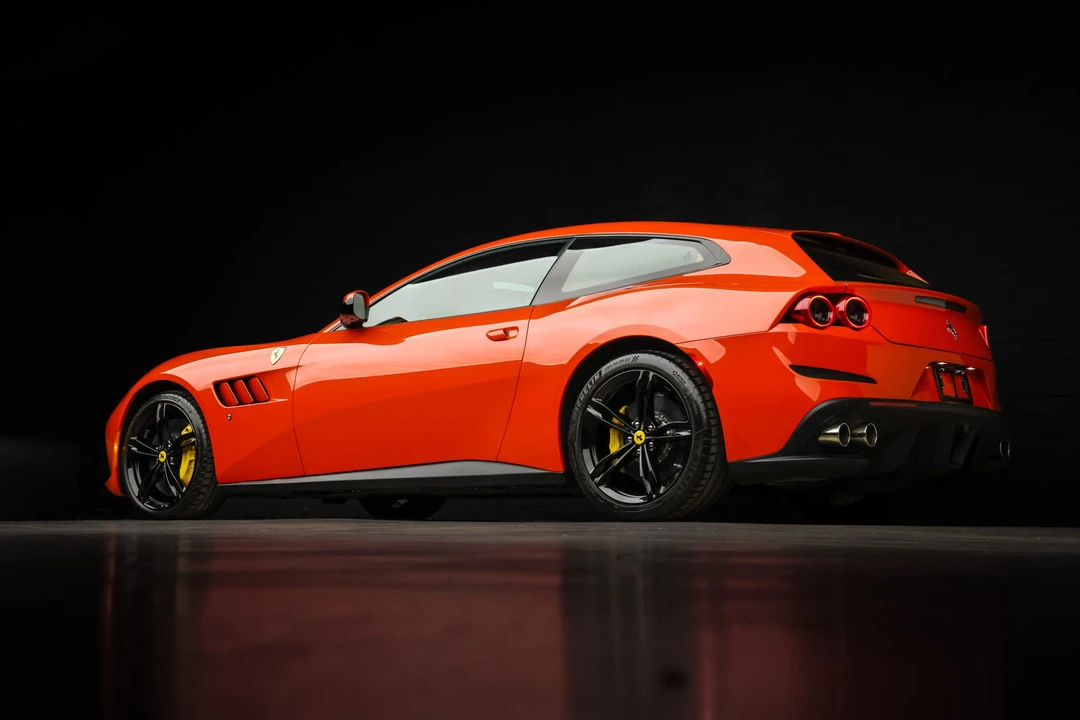 2018 Ferrari GTC4Lusso - Image 23 of 31