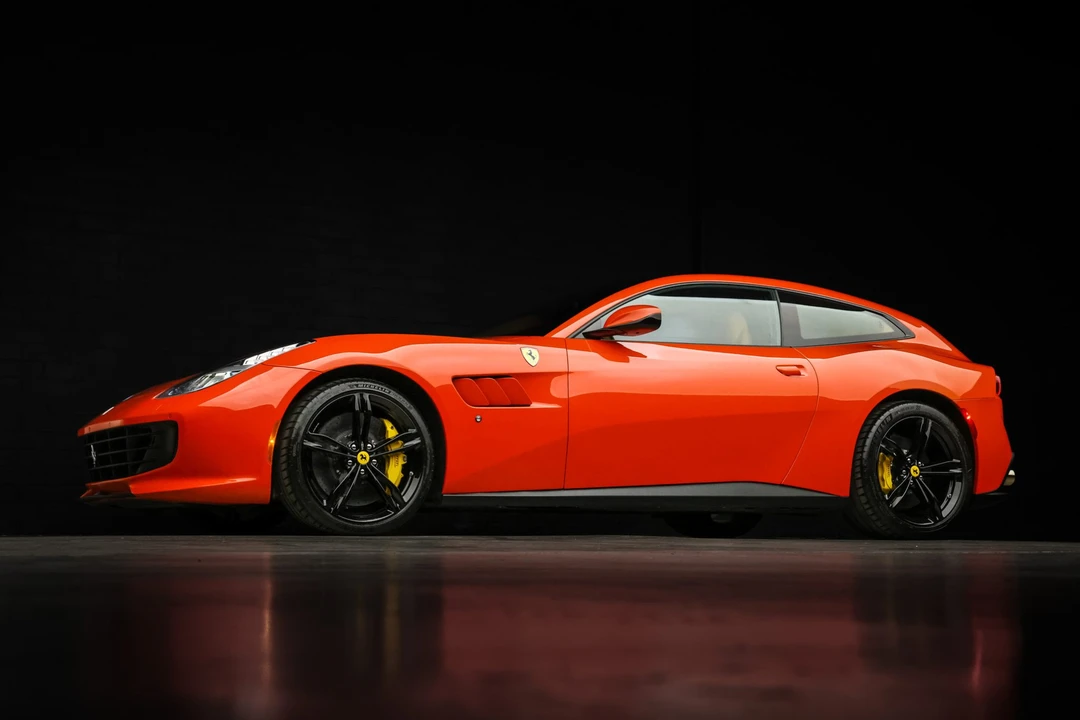 2018 Ferrari GTC4Lusso - Image 19 of 31