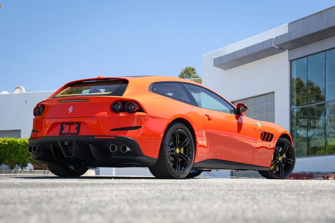 2018 Ferrari GTC4Lusso - Image 6 of 31