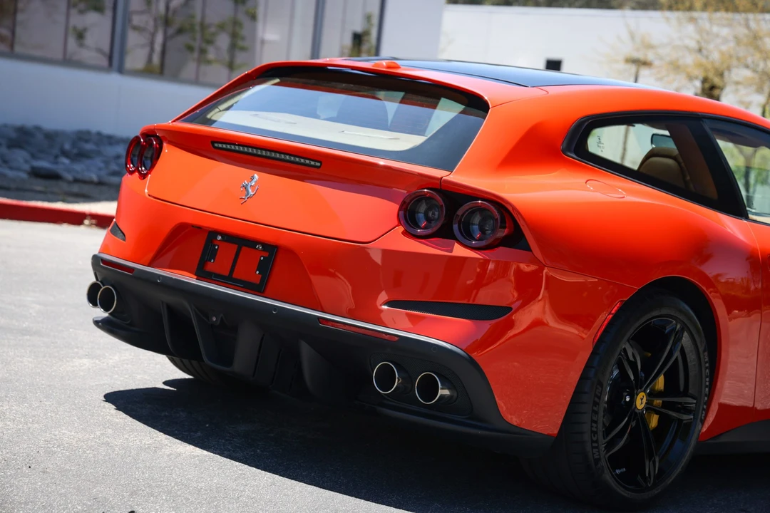 2018 Ferrari GTC4Lusso - Image 5 of 31