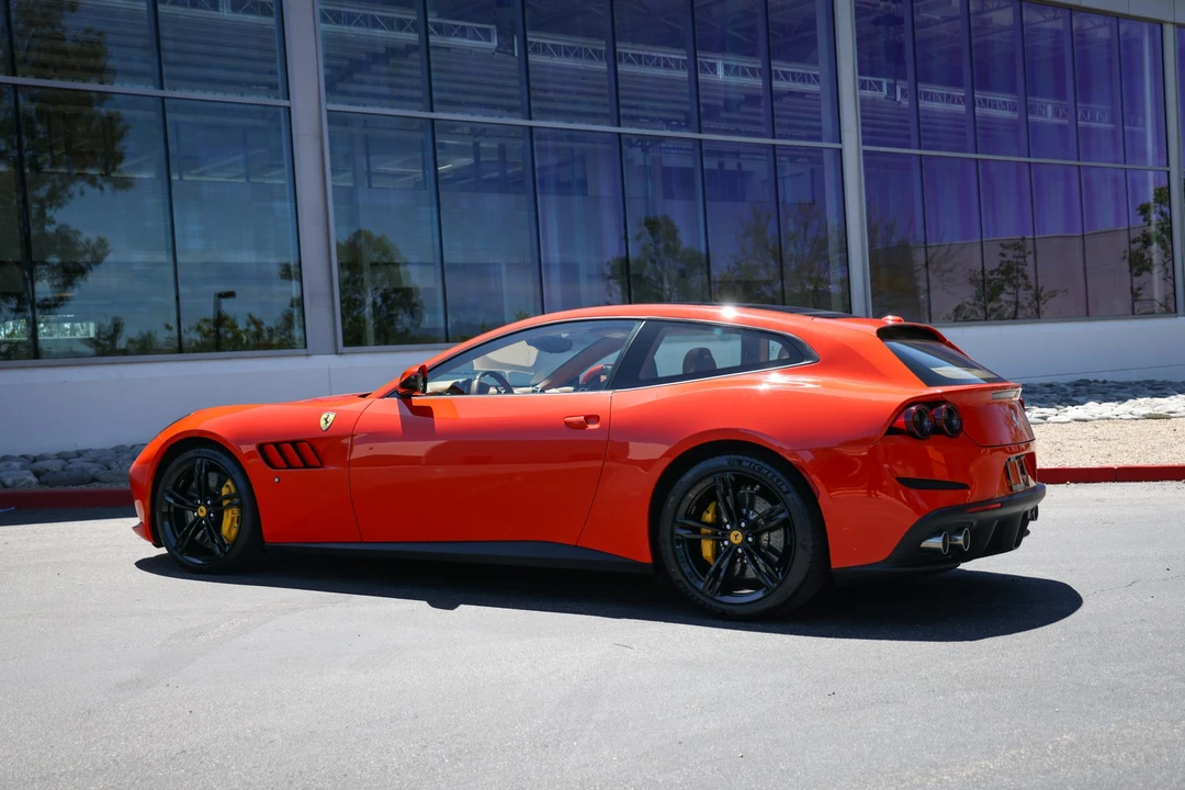2018 Ferrari GTC4Lusso - Image 3 of 31