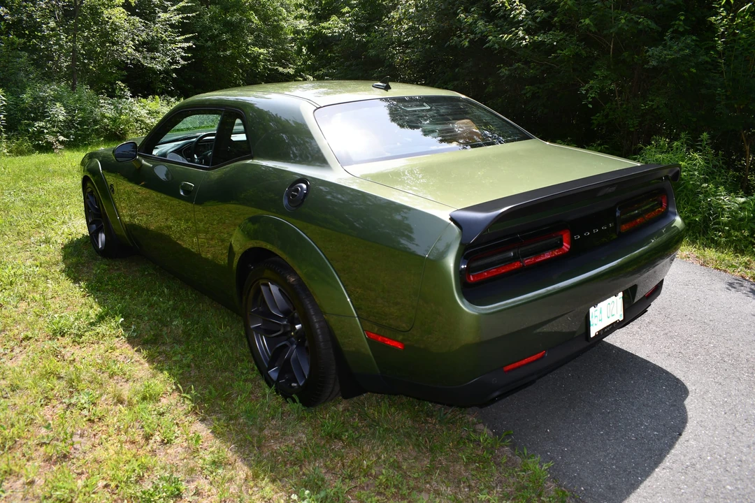 2019 Dodge Challenger SRT Hellcat 3rd Gen - Image 14 of 31