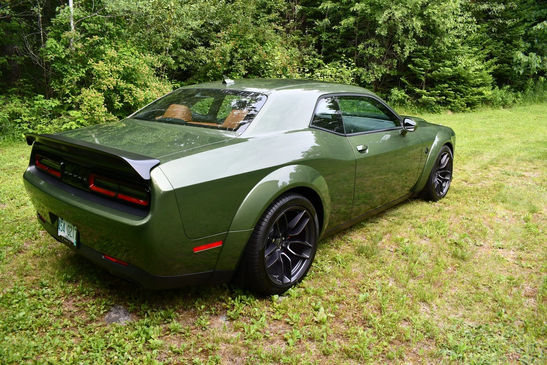 2019 Dodge Challenger SRT Hellcat 3rd Gen - Image 18 of 31