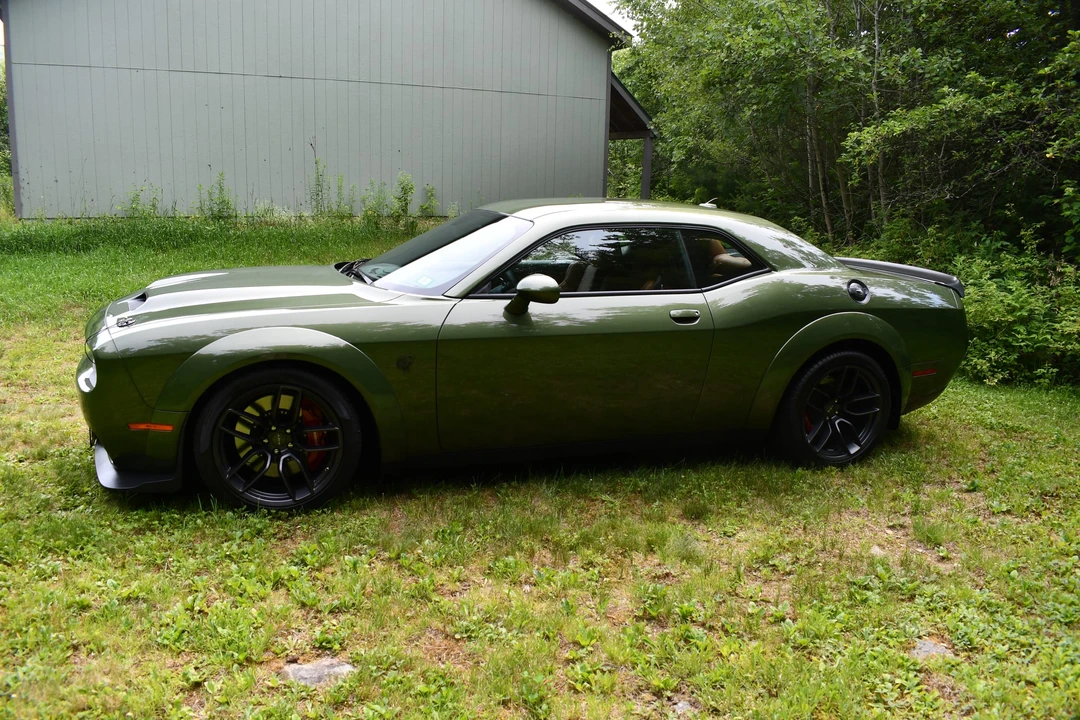 2019 Dodge Challenger SRT Hellcat 3rd Gen - Image 9 of 31