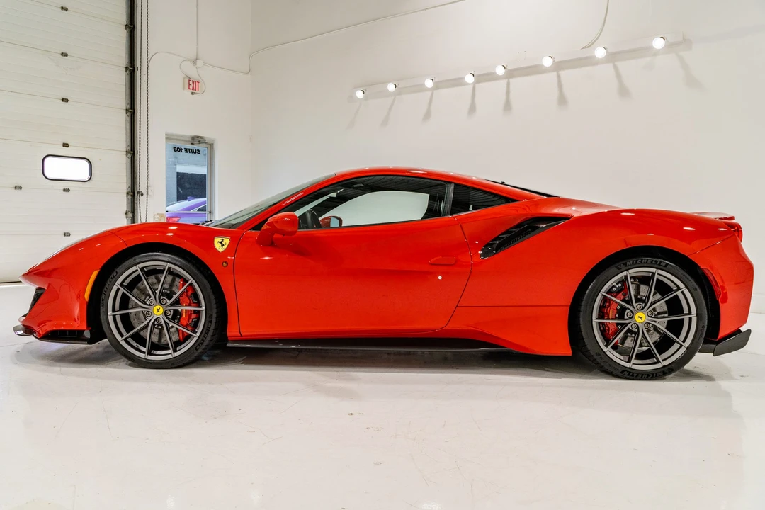 2020 Ferrari 488 Pista - Image 9 of 31