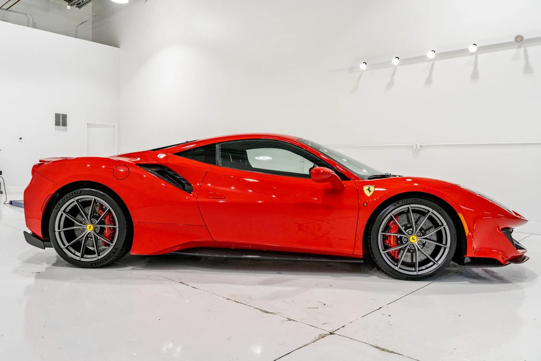 2020 Ferrari 488 Pista - Image 21 of 31