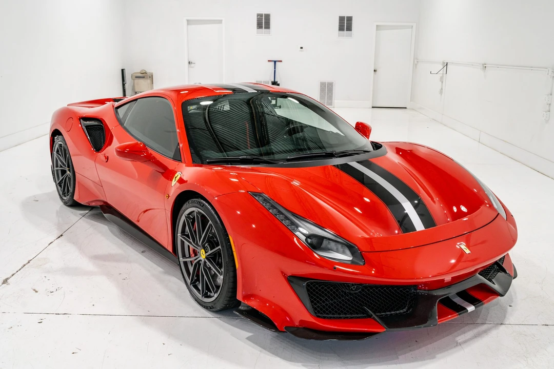 2020 Ferrari 488 Pista - Image 27 of 31