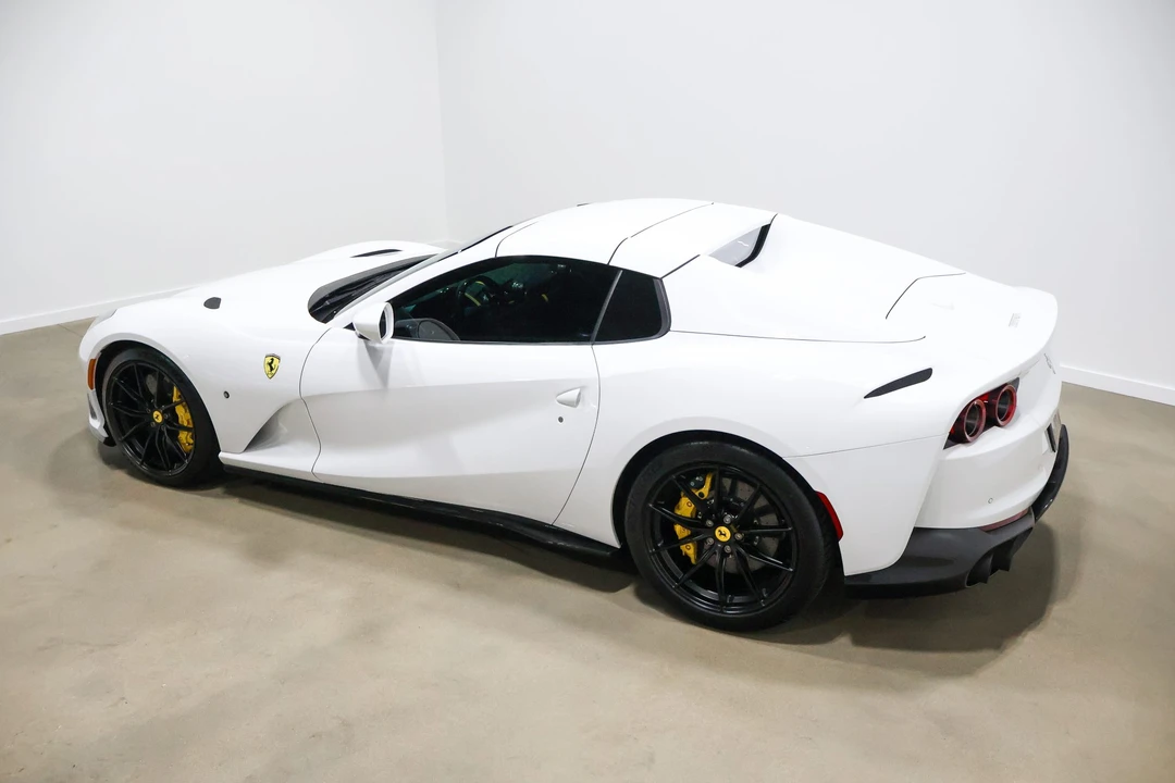 2022 Ferrari 812 GTS - Image 22 of 31