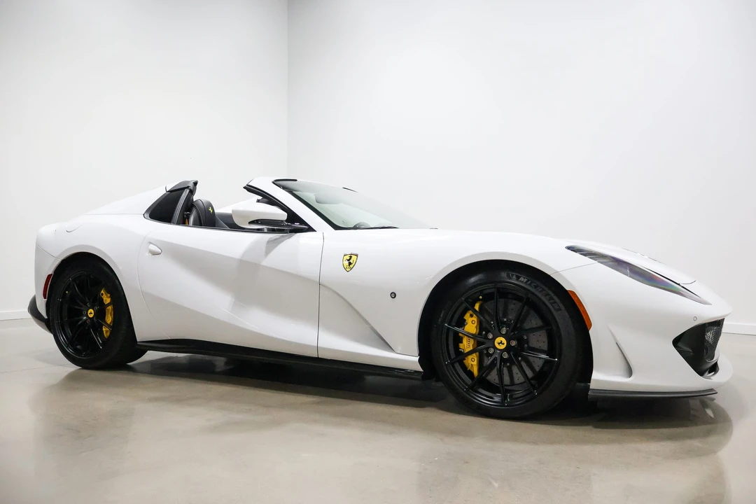 2022 Ferrari 812 GTS - Image 14 of 31