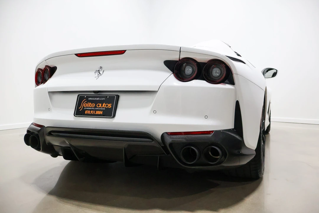 2022 Ferrari 812 GTS - Image 19 of 31