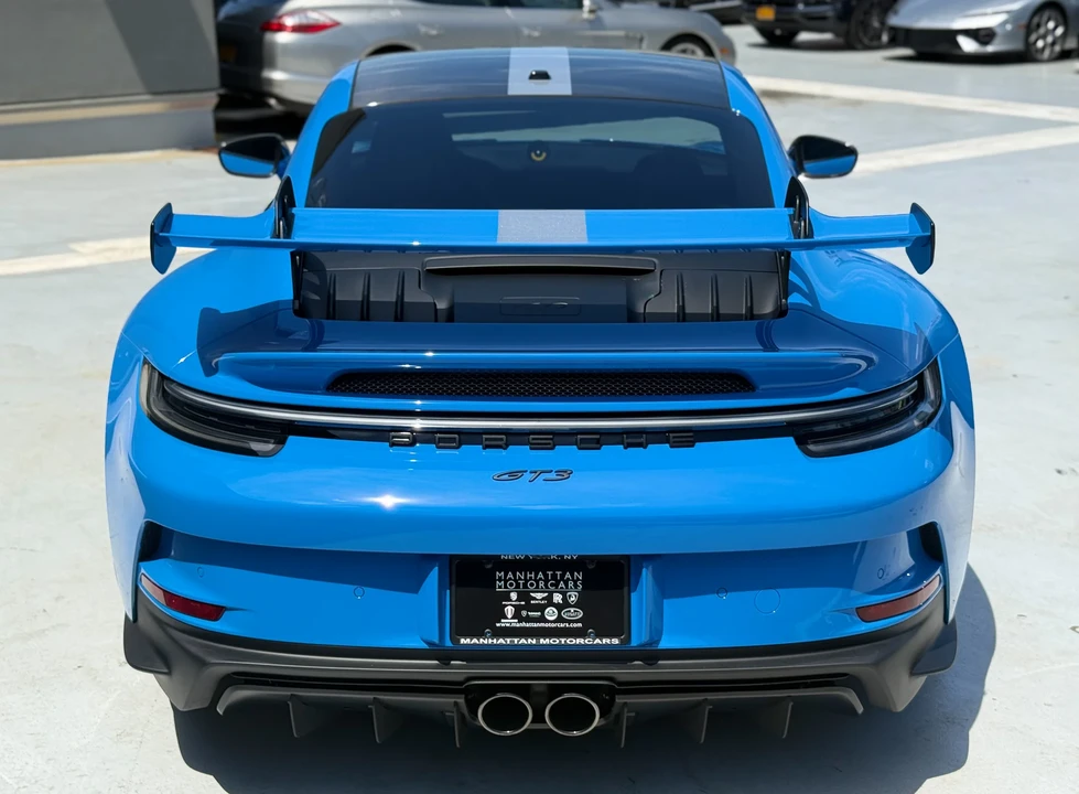2022 Porsche 992 GT3 - Image 18 of 31