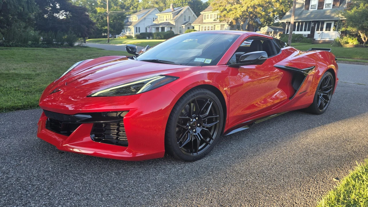 2023 Chevrolet Corvette C8 Z06 - Image 14 of 31