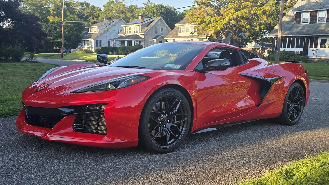 2023 Chevrolet Corvette C8 Z06 - Image 13 of 31