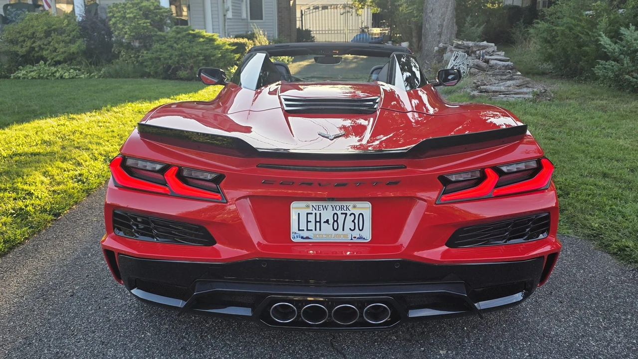 2023 Chevrolet Corvette C8 Z06 - Image 12 of 31