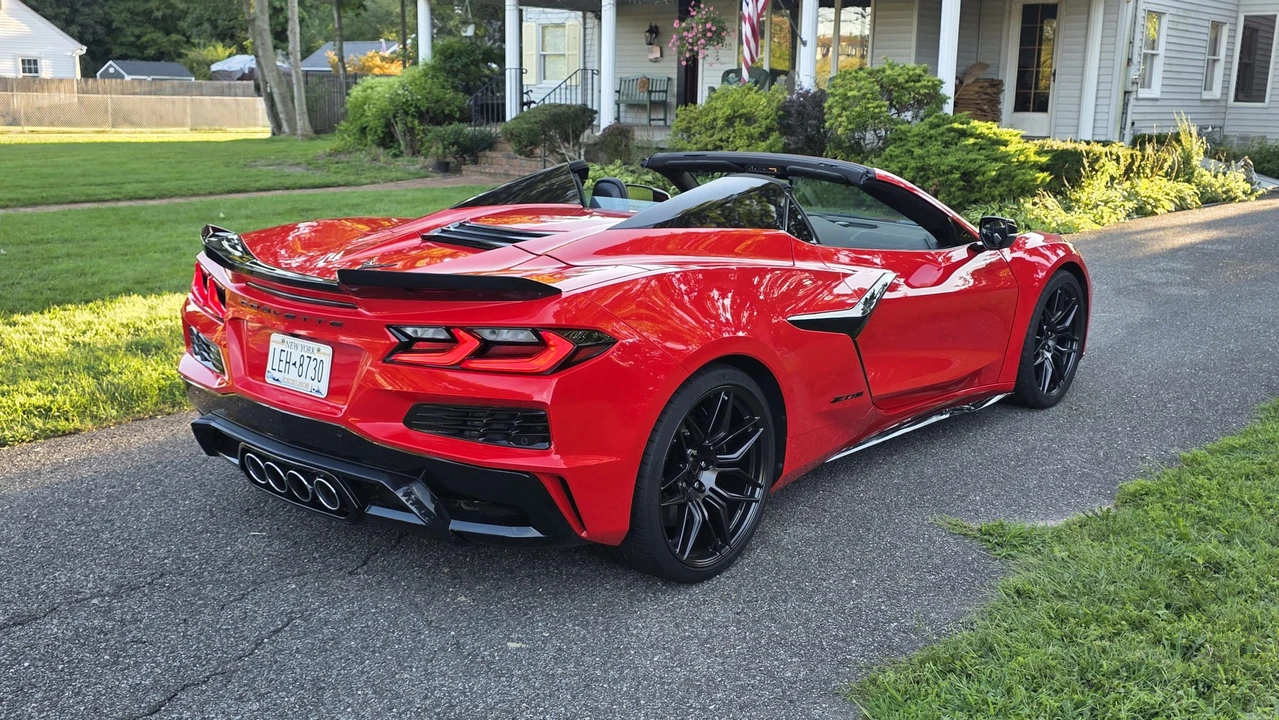 2023 Chevrolet Corvette C8 Z06 - Image 11 of 31
