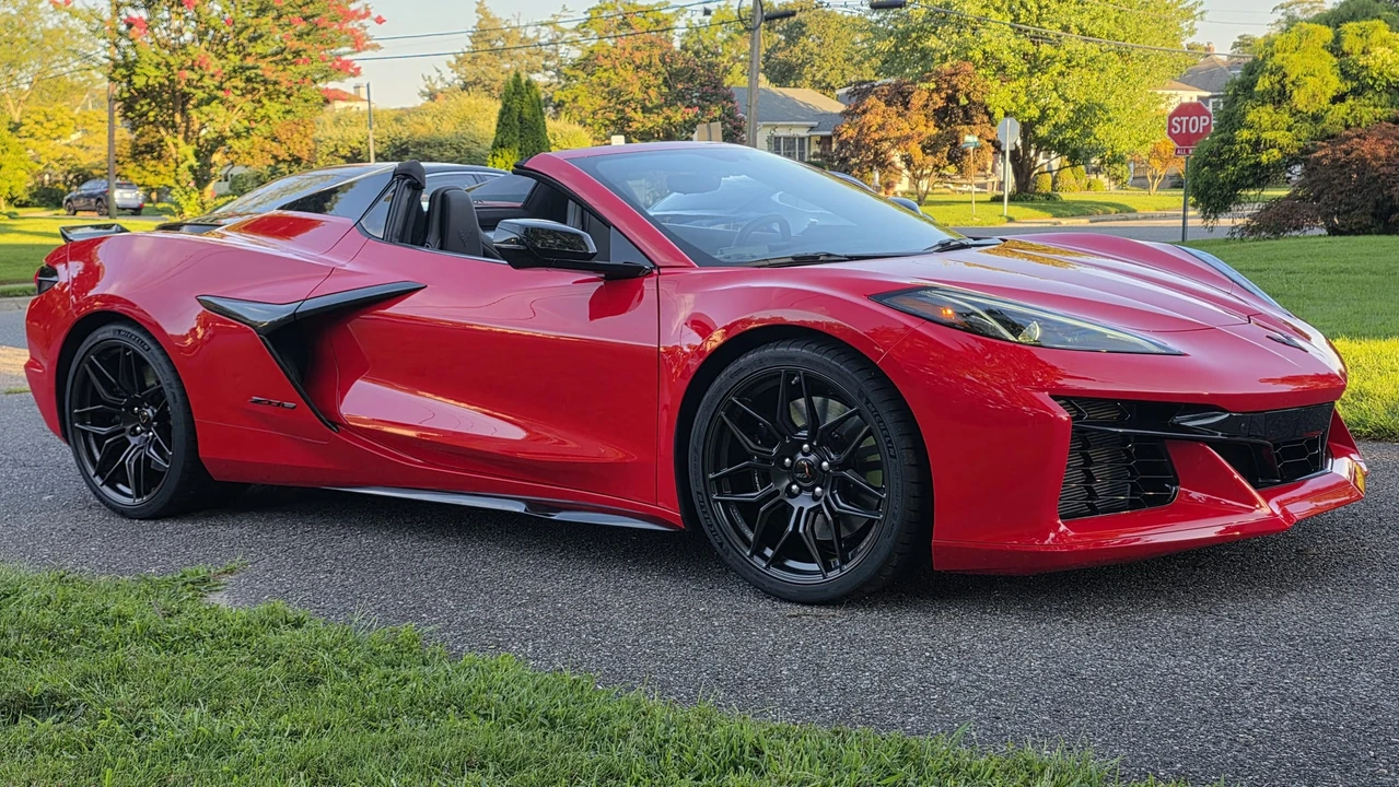 2023 Chevrolet Corvette C8 Z06 - Image 7 of 31