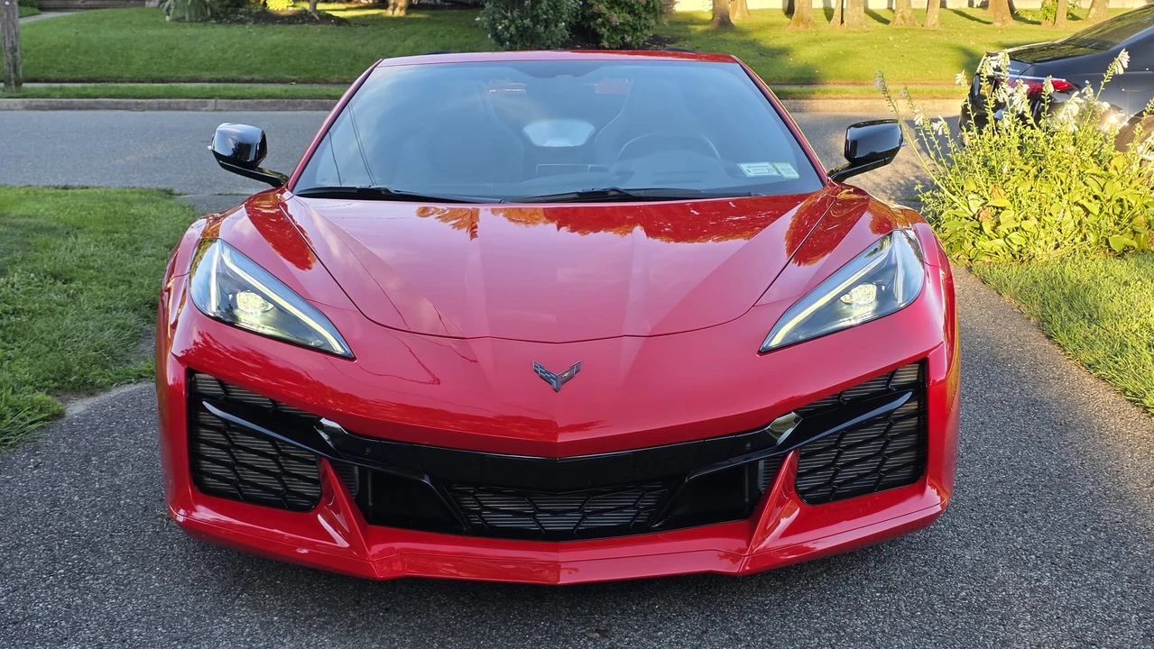 2023 Chevrolet Corvette C8 Z06 - Image 5 of 31