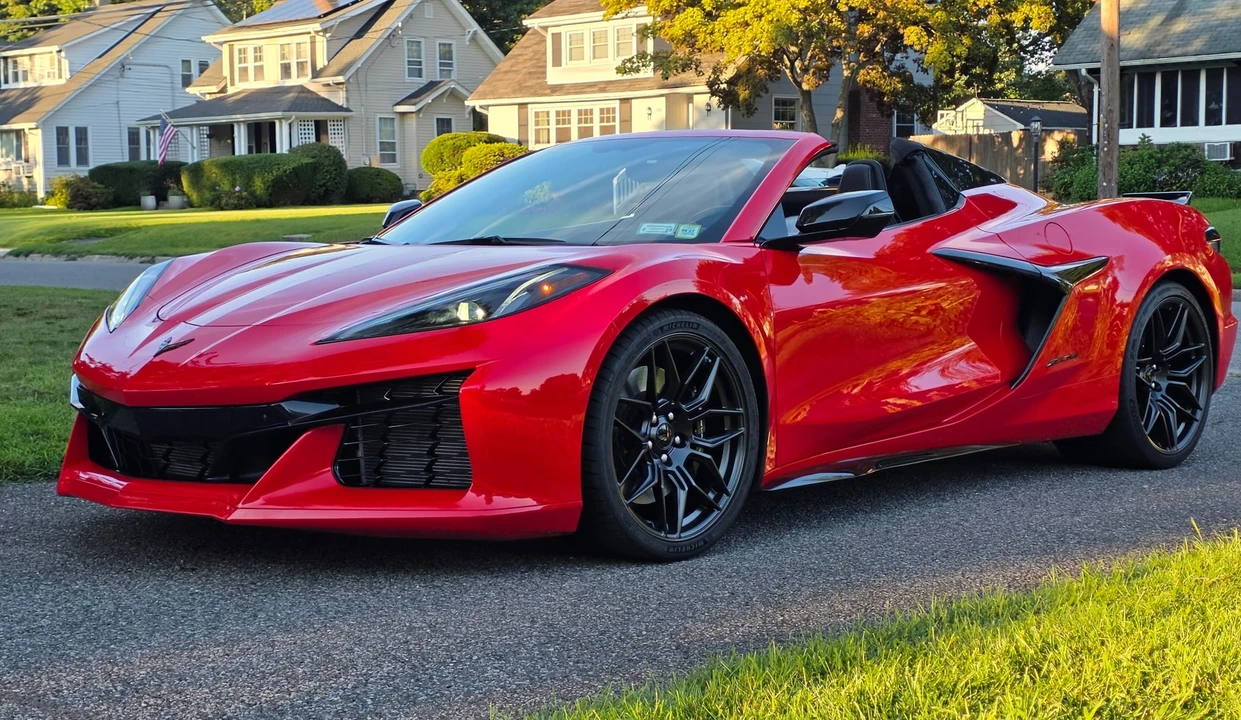 2023 Chevrolet Corvette C8 Z06 - Image 3 of 31
