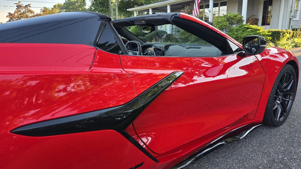 2023 Chevrolet Corvette C8 Z06 - Image 28 of 31
