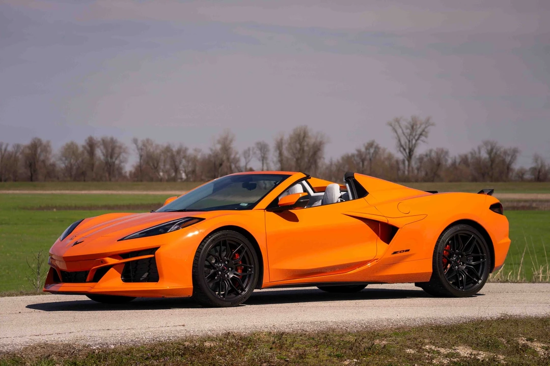2023 Chevrolet Corvette C8 Z06 - Image 2 of 31