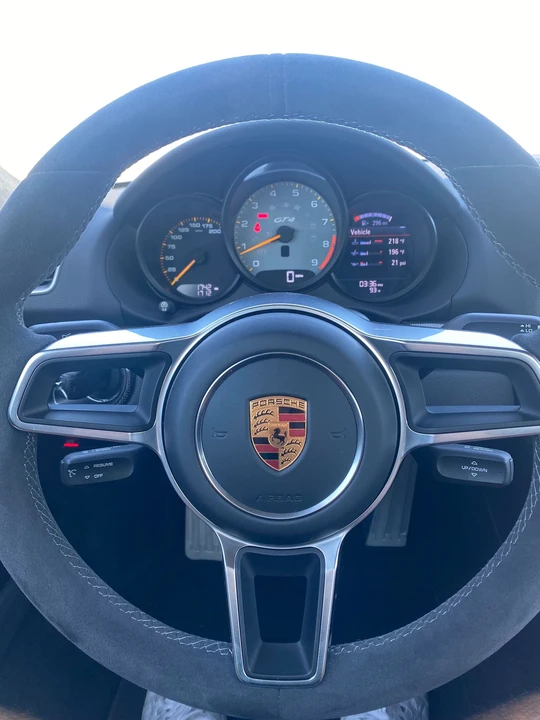 2016 Porsche 981 Cayman GT4 - Image 8 of 11