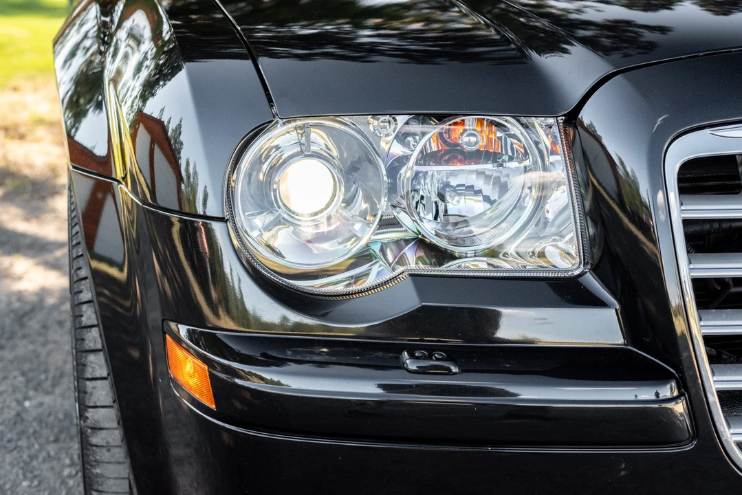 2006 Chrysler 300 (2005-2023) - Image 11 of 31