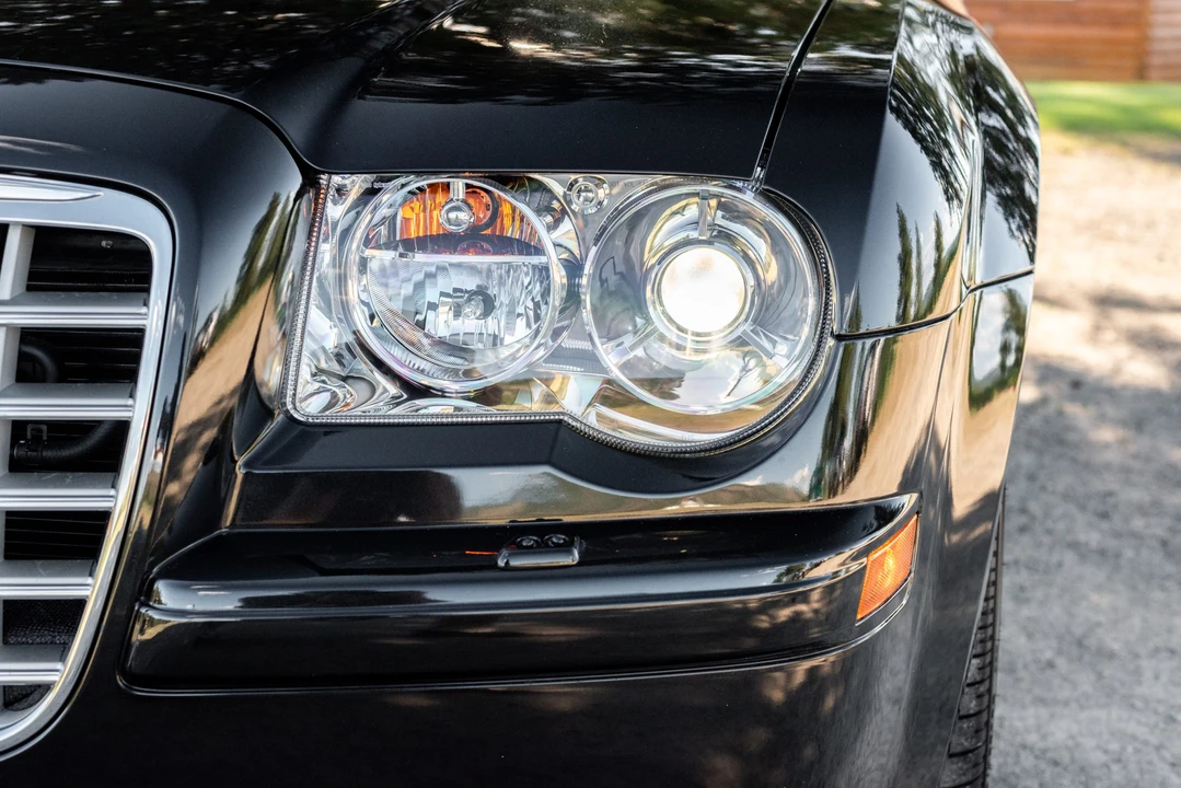 2006 Chrysler 300 (2005-2023) - Image 14 of 31