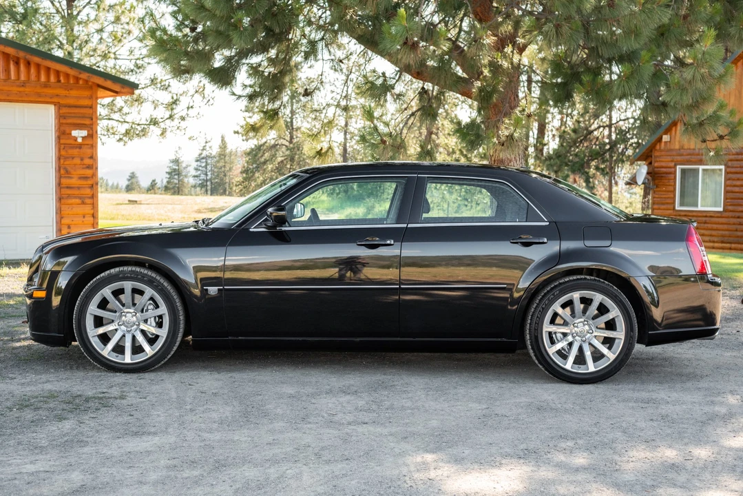 2006 Chrysler 300 (2005-2023) - Image 10 of 31