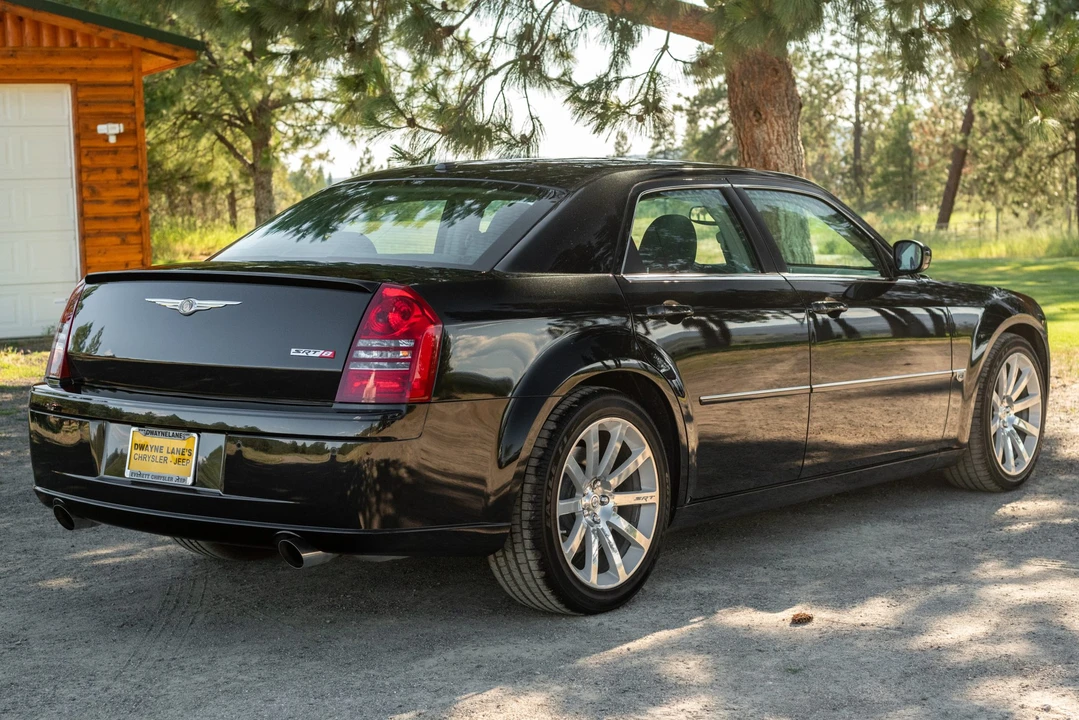 2006 Chrysler 300 (2005-2023) - Image 7 of 31