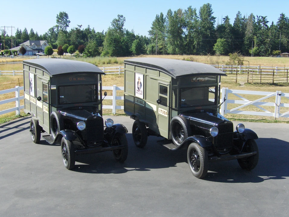 1931 Ford Model A Pickup & Model AA - Image 2 of 6