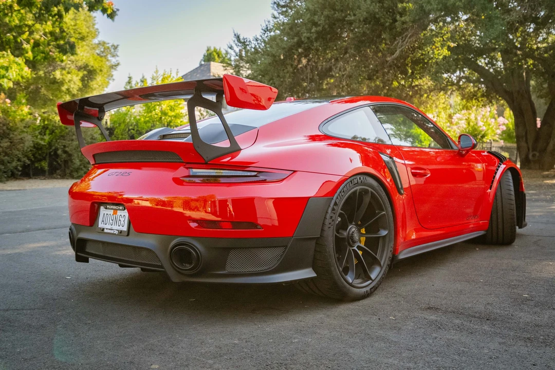 2018 Porsche 991 GT2 RS - Image 7 of 31