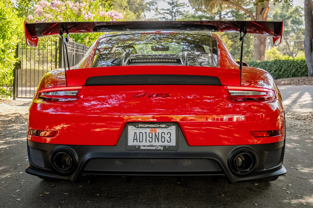 2018 Porsche 991 GT2 RS - Image 10 of 31